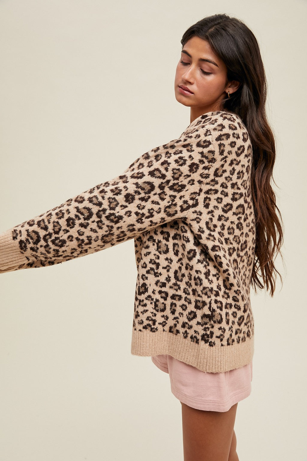 CHIC LEOPARD PRINT SWEATER