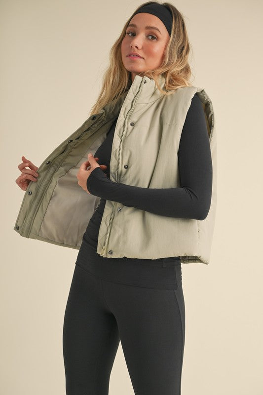 IN A BUBBLE PUFFER VEST