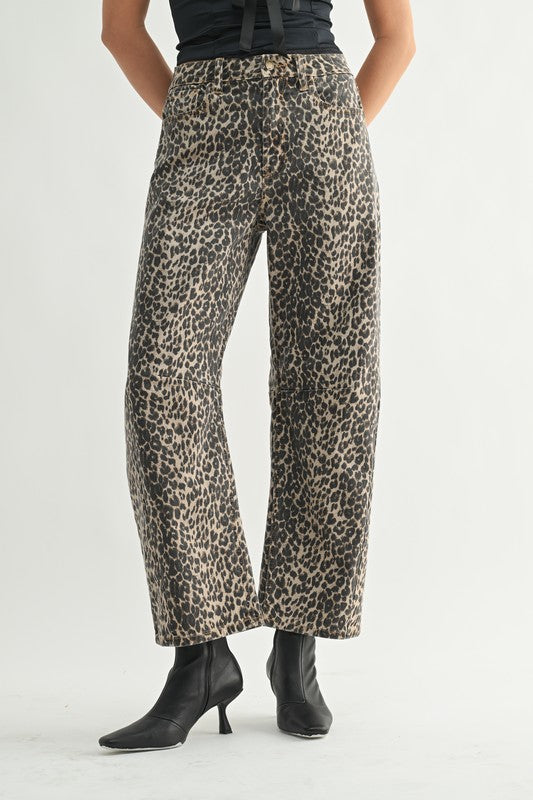 BRYANT LEOPARD BARREL JEANS